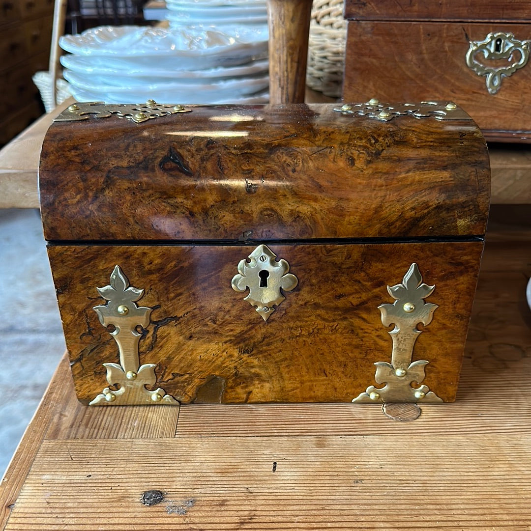 Victorian Burr Walnut and Brass Tea Caddy – McIntosh Cottage Antiques