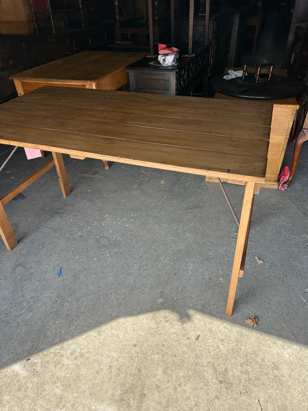 English Pine Campaign Table