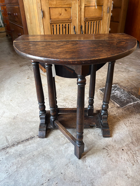 Small English Oak Gateleg Drinks Table