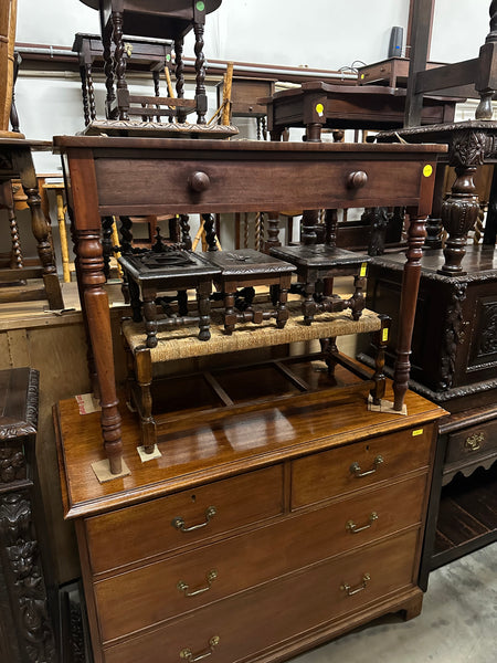 Victorian Mahogany One-Drawer Side Table