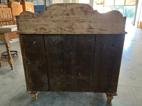 Pine Chest with Beautiful Gallery
