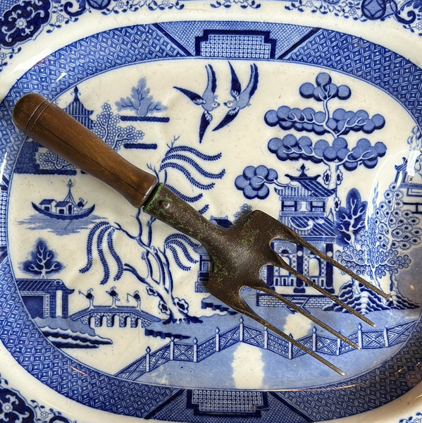 Dandelion Lifter, Original Green Paint