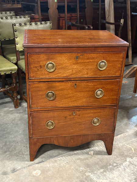Georgian Mahogany Chest