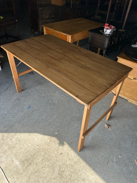 English Pine Campaign Table