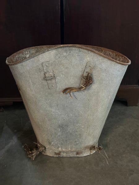 "Chateauneuf Du-Pape" Grape Hod, Galvanized