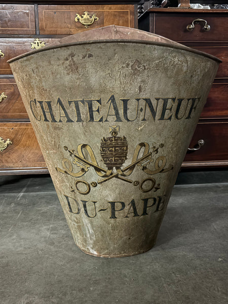 "Chateauneuf du-Pape" Grape Hod
