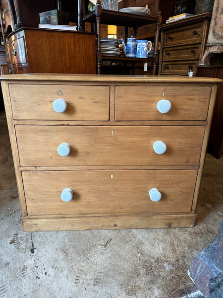 English Pine Chest with Pot Knobs