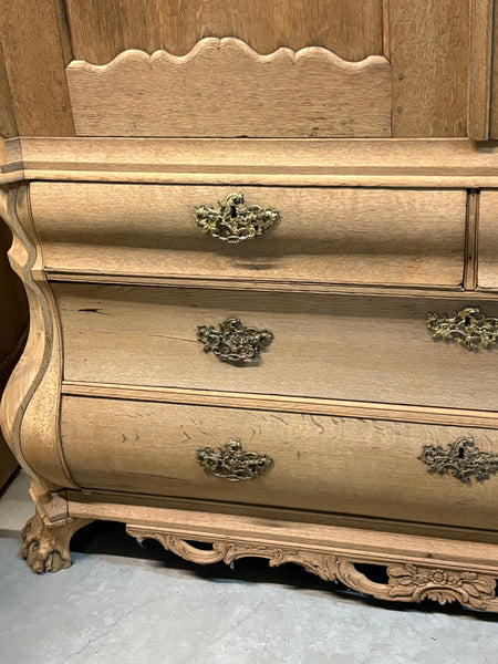 Bleached Oak Dutch Linen Press