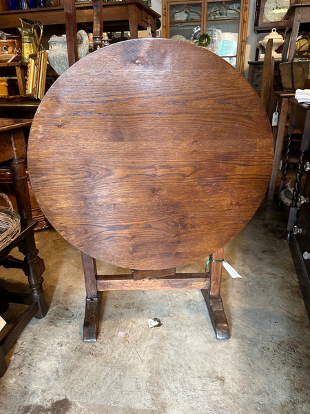 Small Round Vendange Table