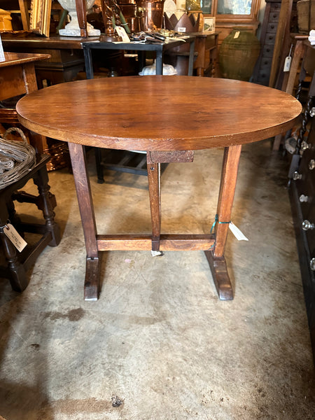 Small Round Vendange Table