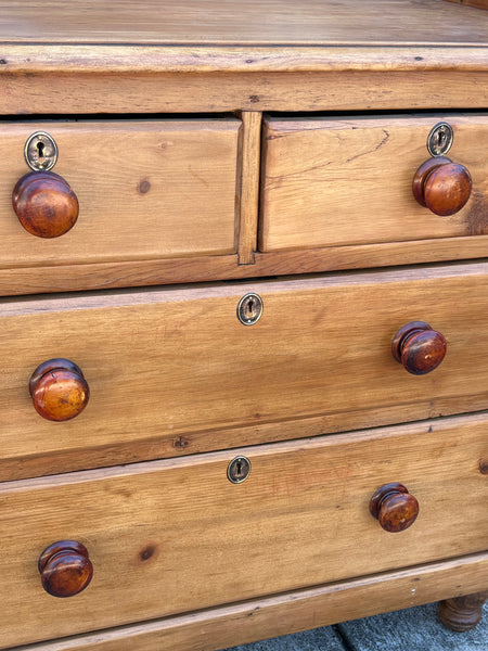 Pine Chest with Gallery Top