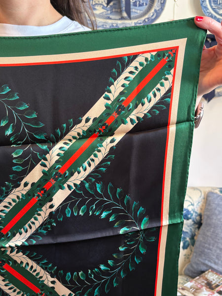 Victoire Silk Square