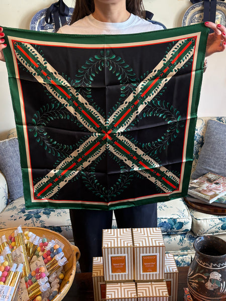 Victoire Silk Square