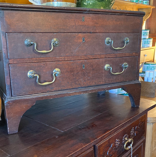 English Mahogany Bachelor's Chest