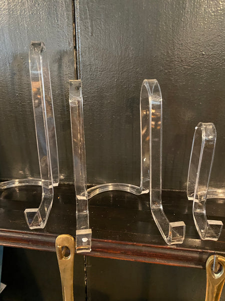 Acrylic Plate Stand