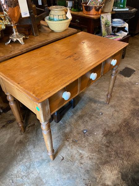 Pine 3-Drawer Side Table
