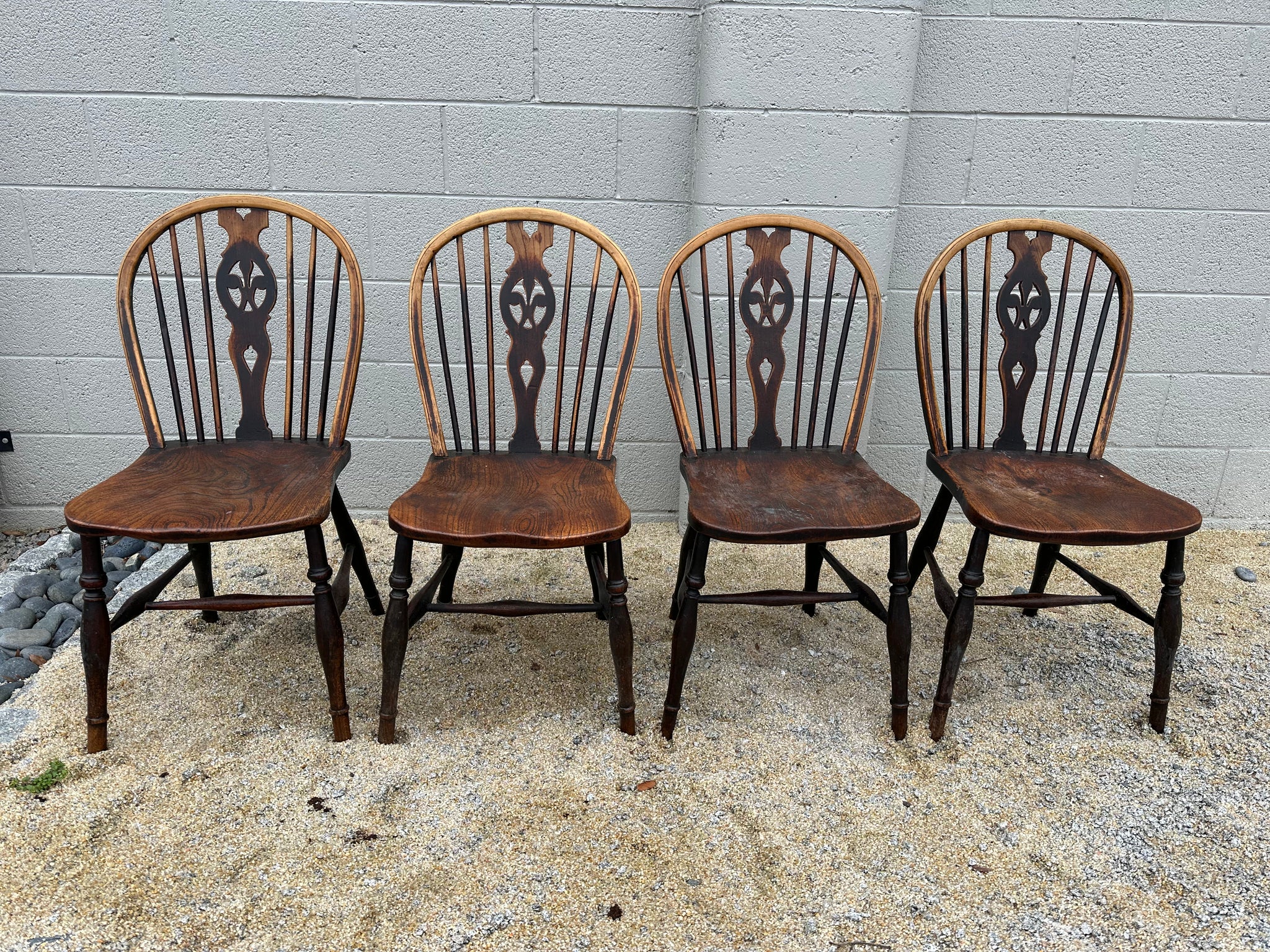 Set of 4 Windsor Side Chairs – McIntosh Cottage Antiques