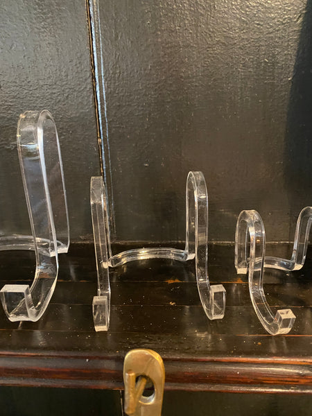 Acrylic Plate Stand