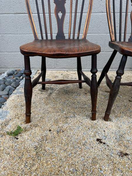 Set of 4 Windsor Side Chairs