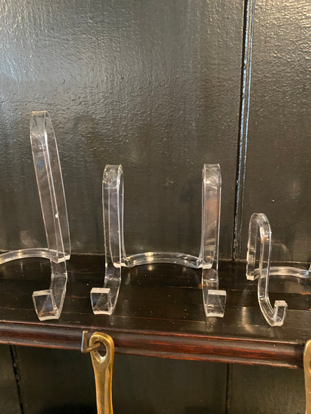 Acrylic Plate Stand
